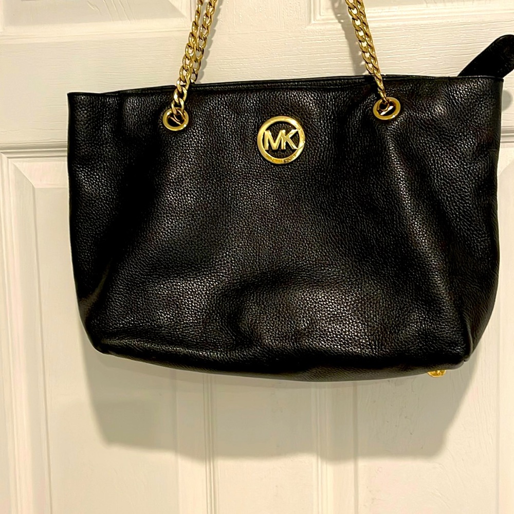 Michael Kors  pebble leather